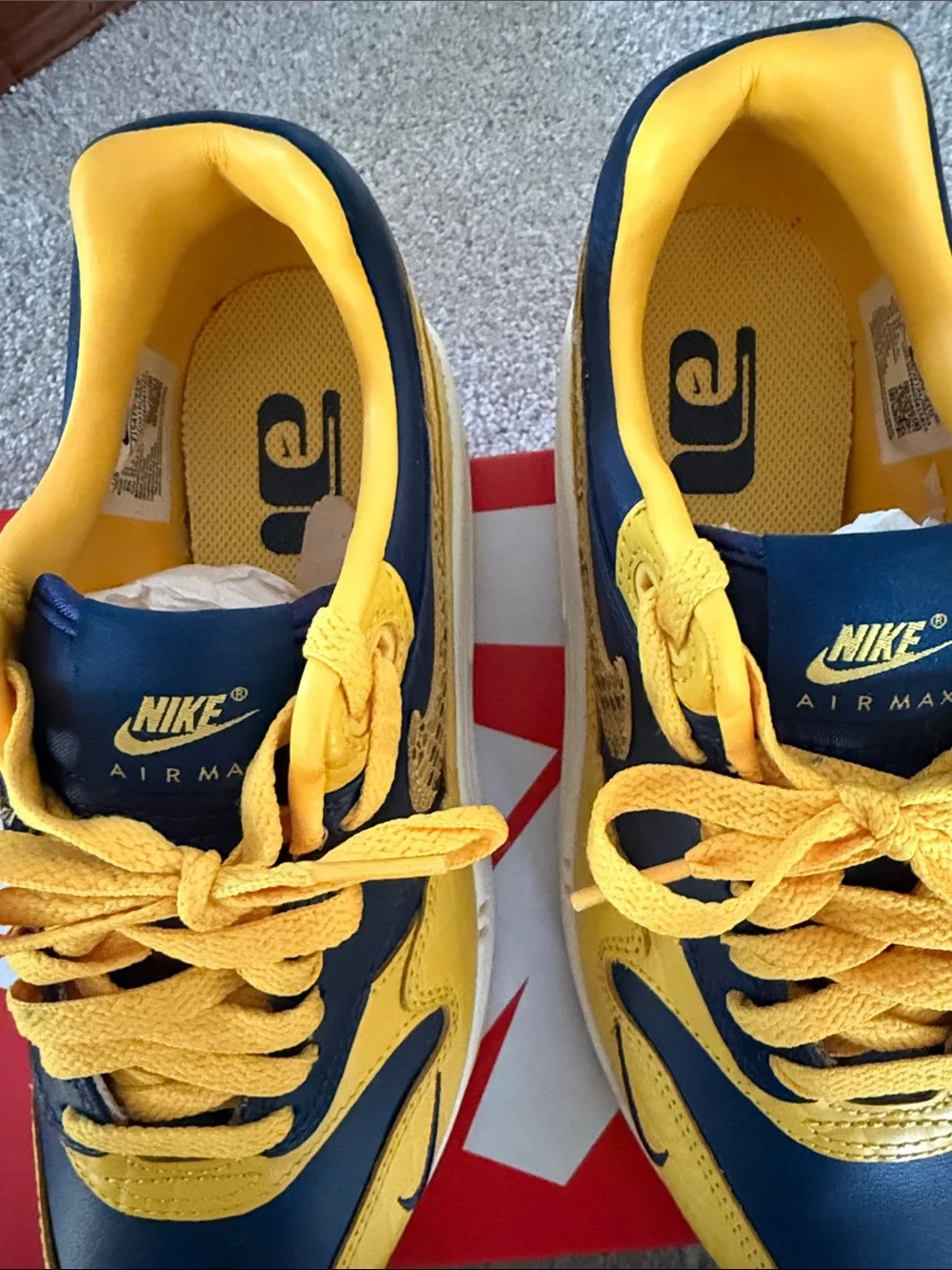 Nike Air Max 1 PRM  CO.JP Michigan Head to Head (Women's) size 8